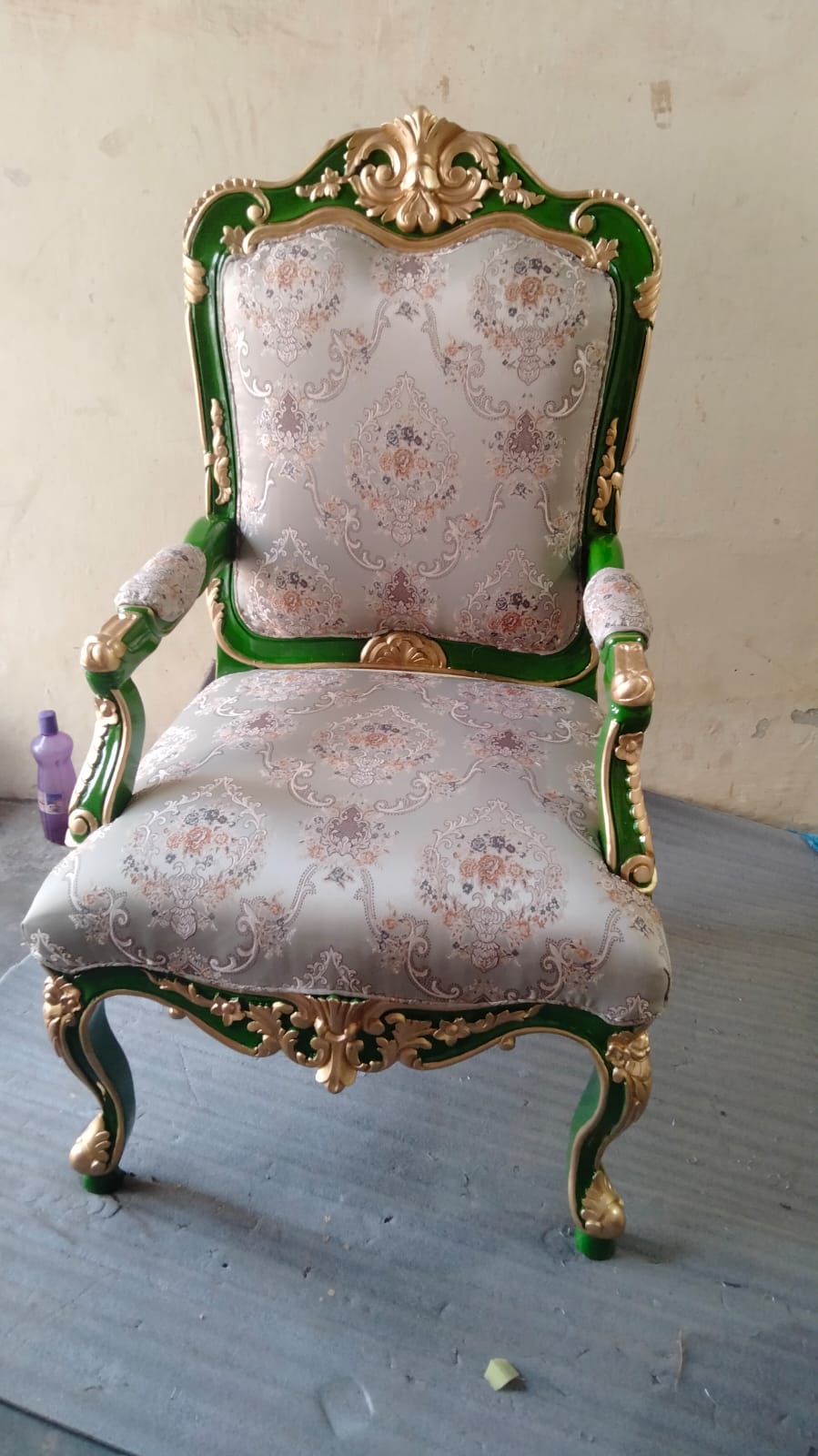 Chairs & Accent Armchairs showcase