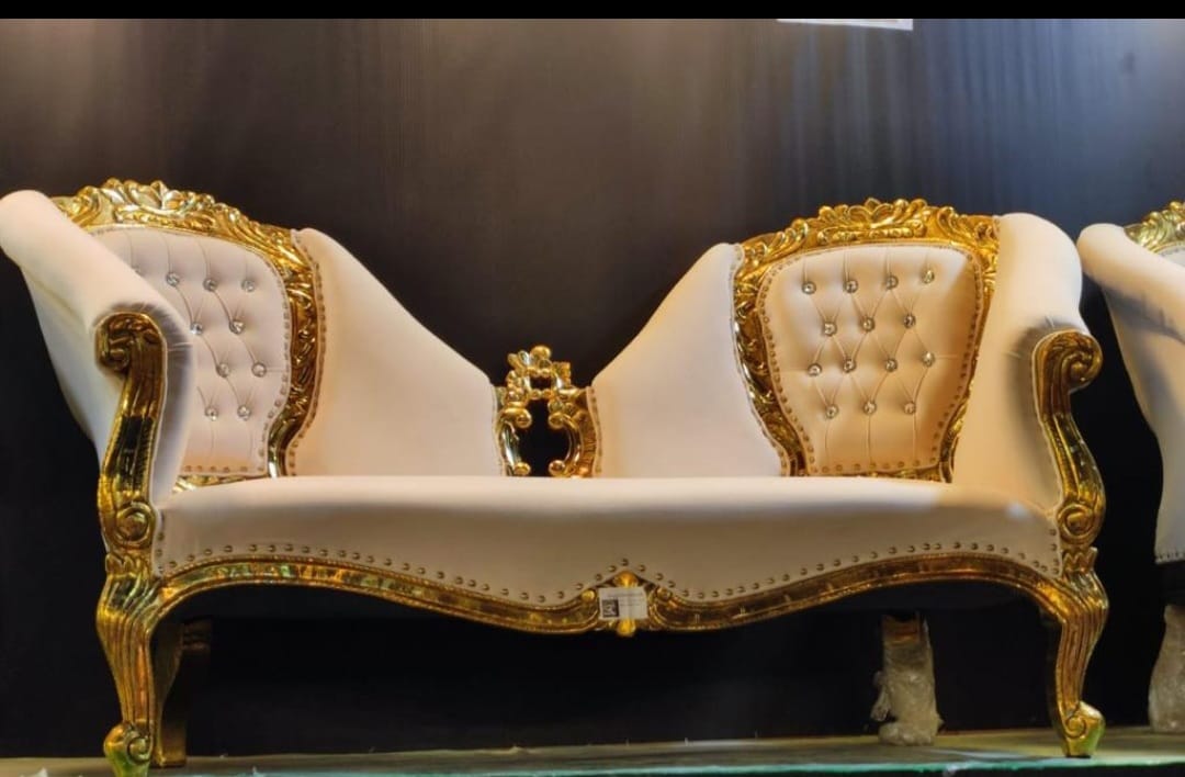 Sofas & Living Room Furniture showcase