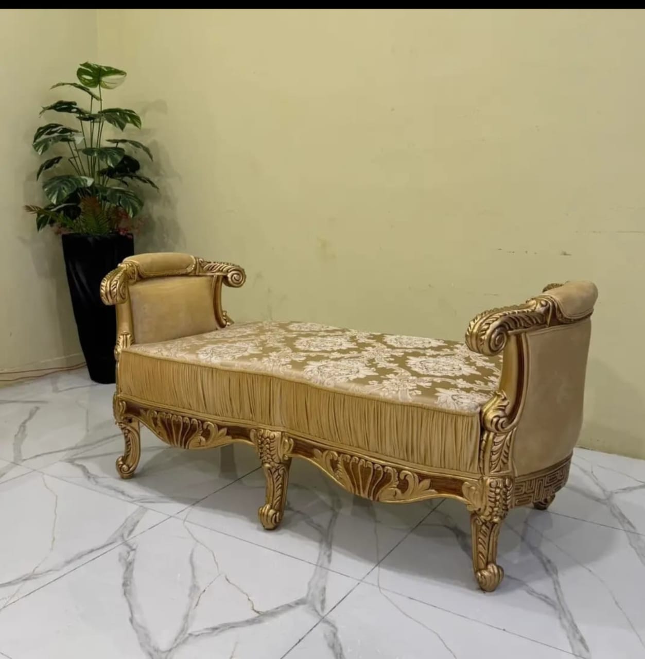Dining, Console & Center Tables showcase